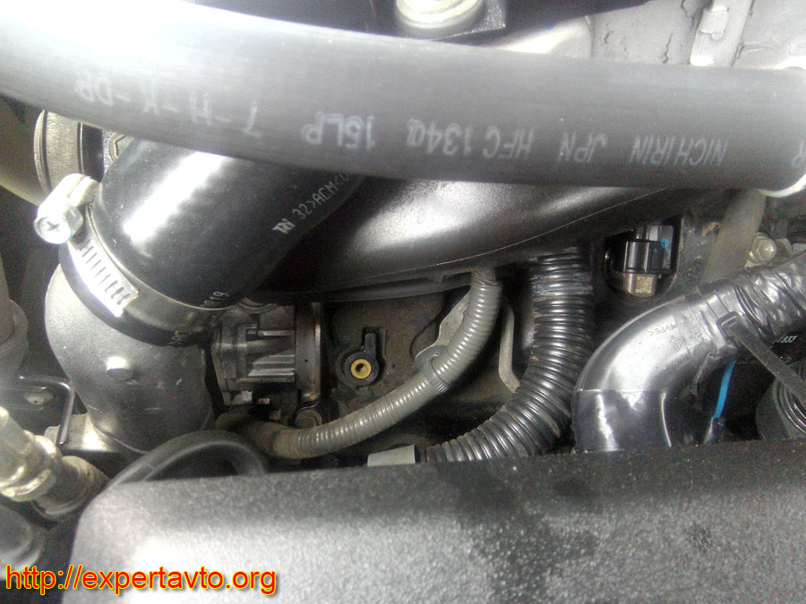 Проверка датчика давления топлива в рейке. Тойота LC200